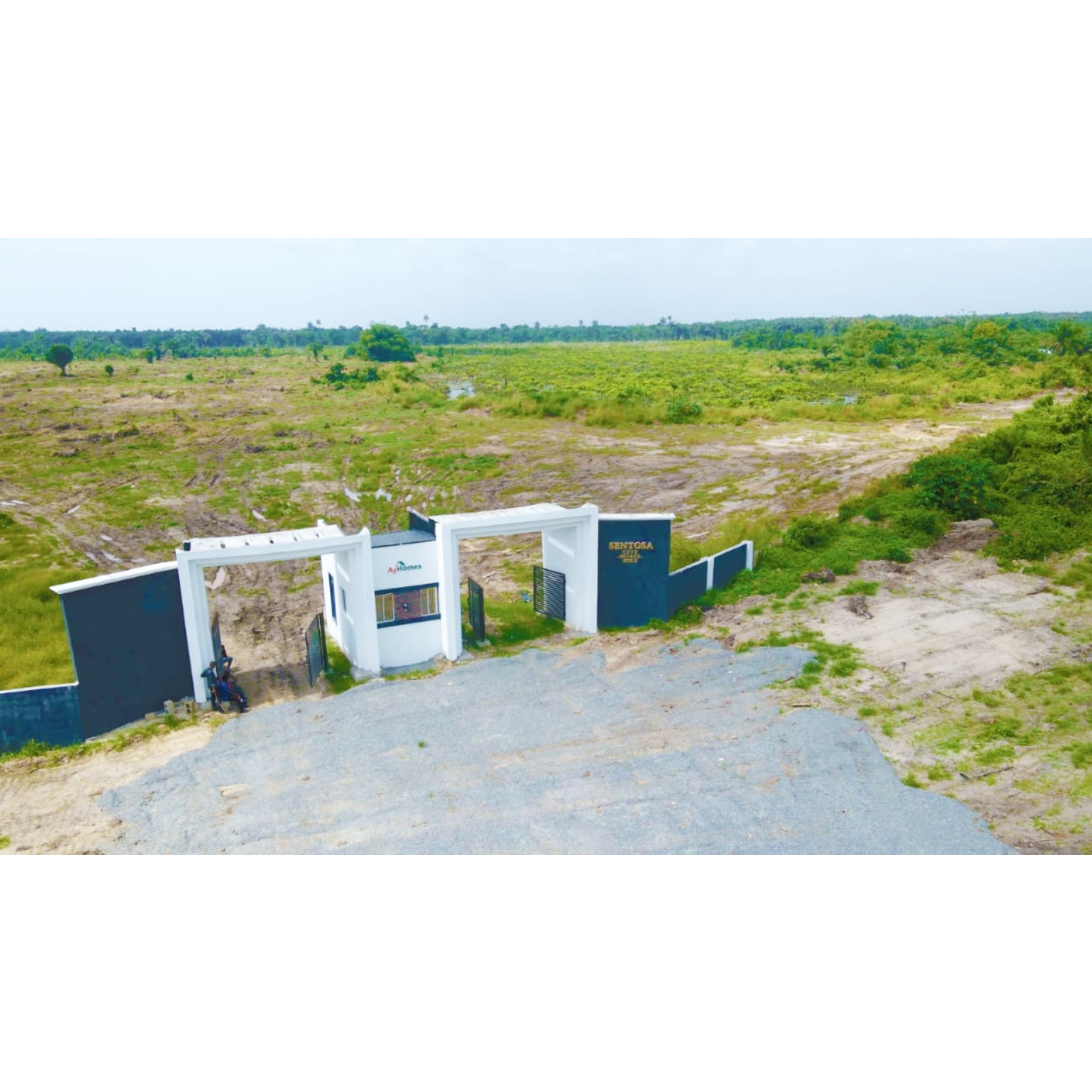 COMMERCIAL ESTATE IN EPE-